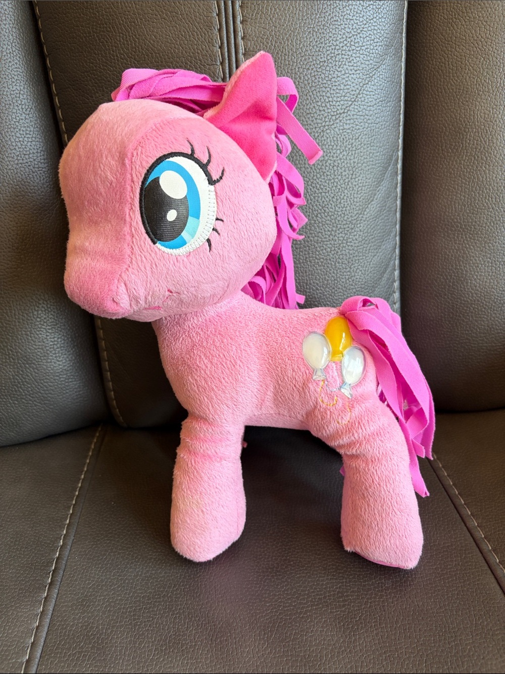 Hasbro 2013 My Little Pony Pinkie Pie Light Up Cutie Mark Plush